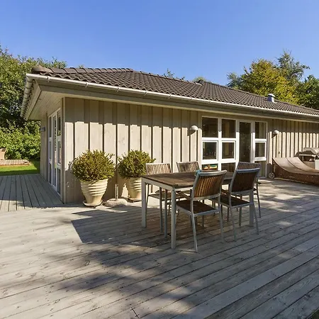 Feriehus Four-bedroom Holiday In *