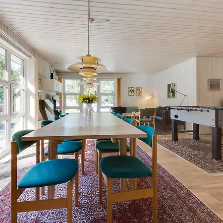 Feriehus Four-bedroom Holiday In *